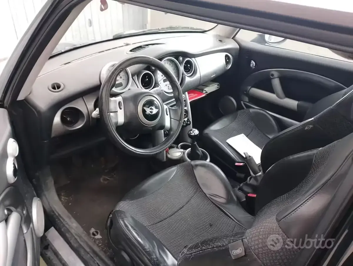 Usata Mini Cooper 116 CV (85 kW) 2004 Utilitaria