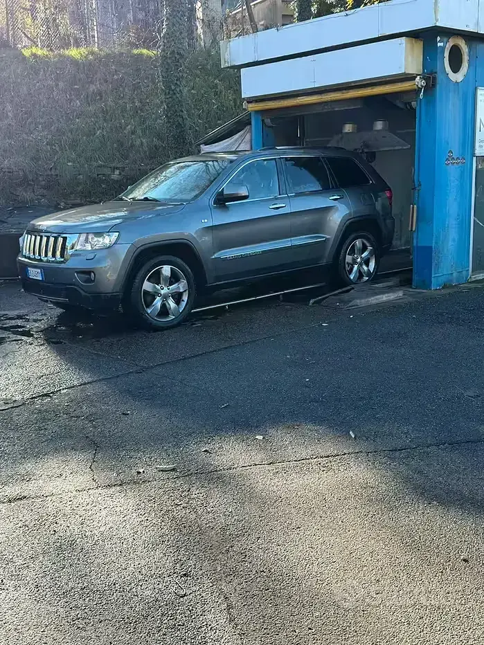 Usata Jeep Grand Cherokee 218 CV (160 kW) 2013 Grigio SUV