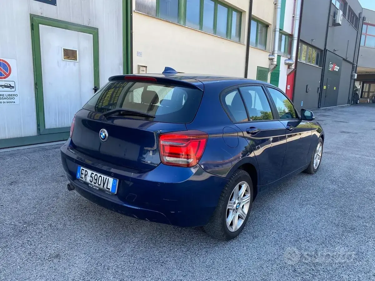 Usata BMW 116 Efficient Dynamics 116 CV (85 kW) 2013 Blu Utilitaria