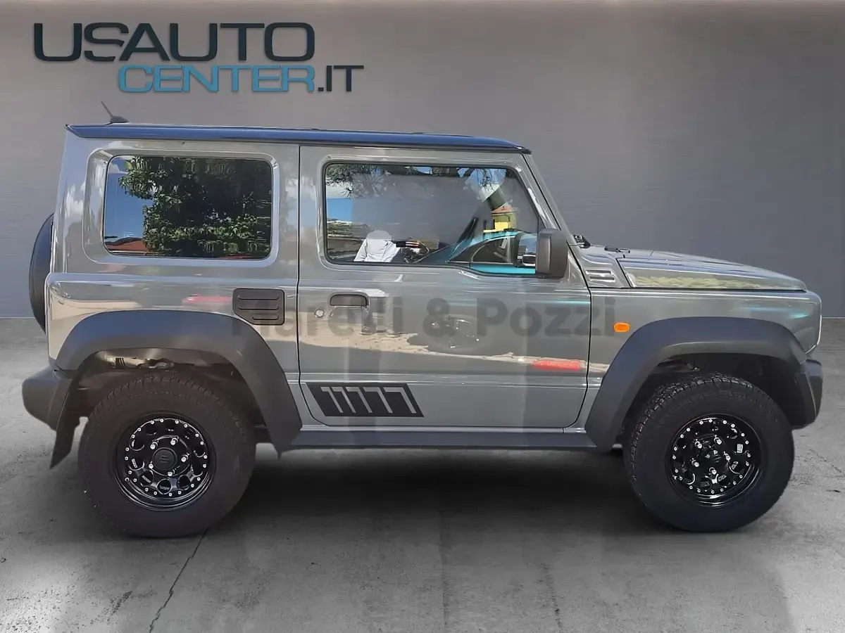 Usata Suzuki Jimny 102 CV (75 kW) 2021 Grigio SUV