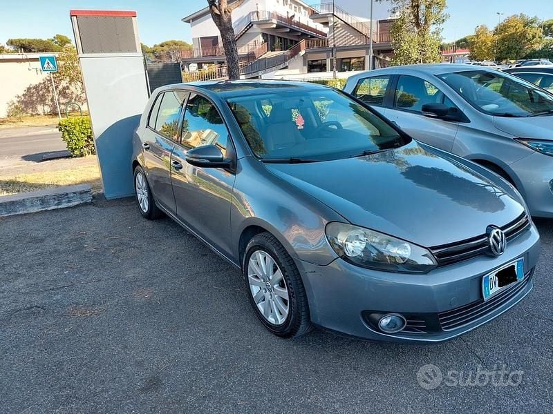 Usata VW Golf VI 102 CV (75 kW) 2009 Grigio Utilitaria