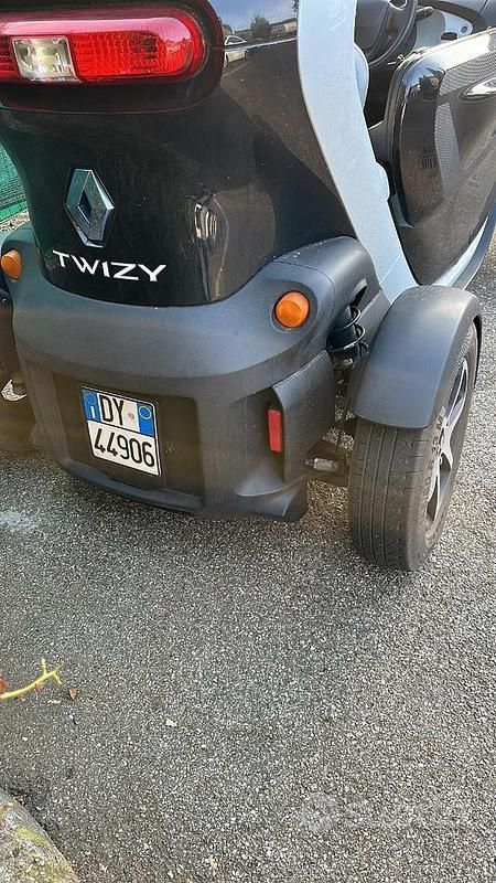 Usata Renault Twizy 13 kW (18 CV) 2013 Nero Utilitaria