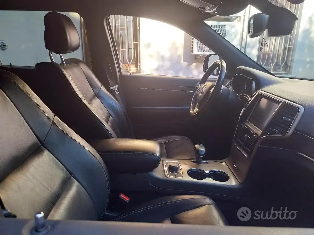 Usata Jeep Grand Cherokee 250 CV (183 kW) 2014 Nero SUV