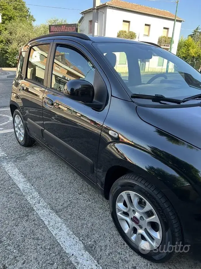 Usata Fiat Panda Easy 69 CV (50 kW) 2012 Nero Utilitaria