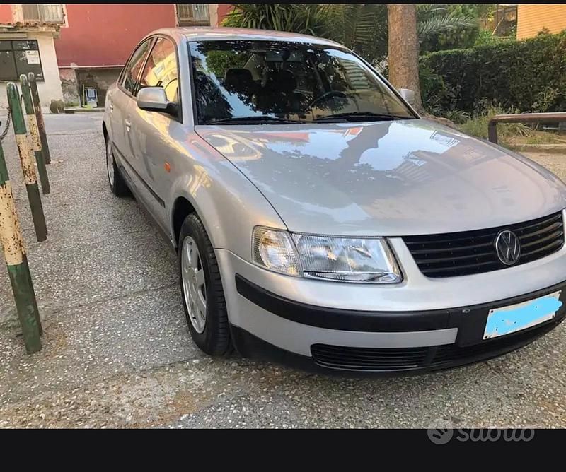 Usata VW Passat 1998 Grigio Berlina