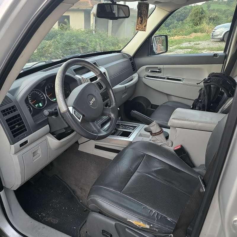 Usata Jeep Cherokee Limited 177 CV (130 kW) 2010 SUV