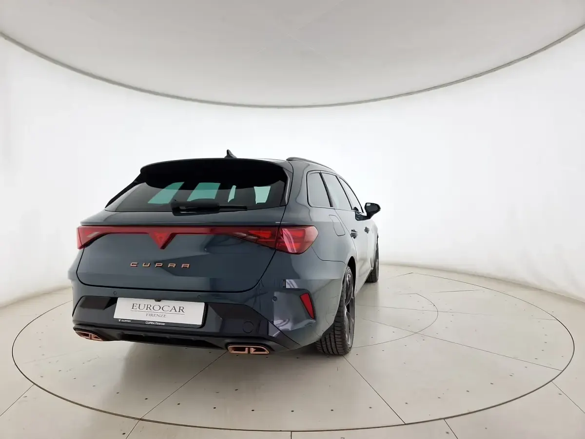 Usata Cupra Leon 204 CV (150 kW) 2025 Fiord blue Station wagon
