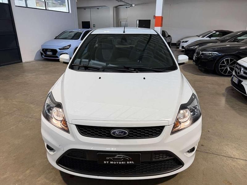 Usata Ford Focus ST 226 CV (166 kW) 2008 Bianco Berlina