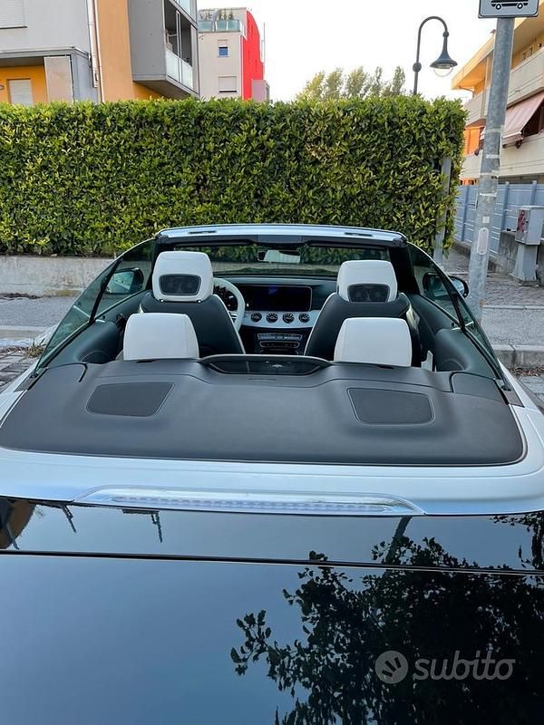 Usata Mercedes E220 194 CV (142 kW) 2021 Nero Cabrio