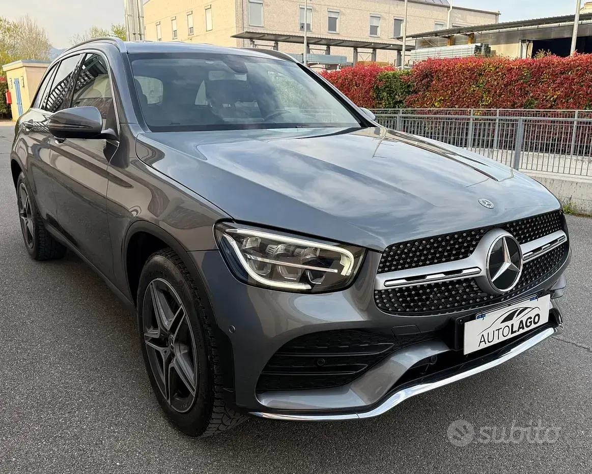 Begagnad Mercedes GLC220 Premium 194 HK (142 kW) 2021 Grå SUV