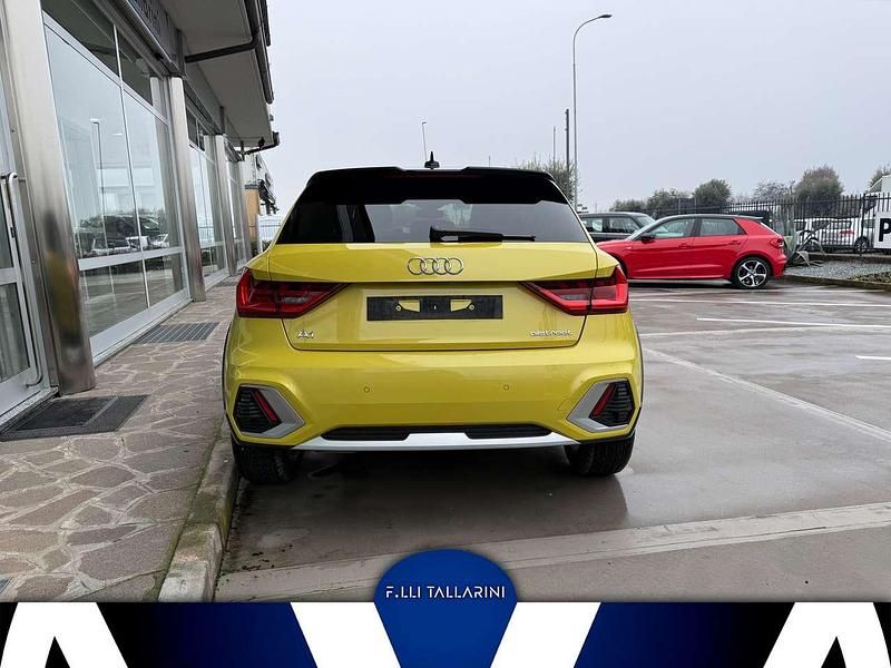 Usata Audi A1 110 CV (80 kW) 2022 Giallo pitone metallizzato SUV