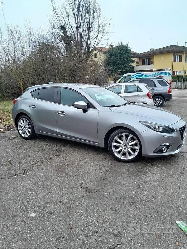 Usata Mazda 3 Exceed 150 CV (110 kW) 2014 Grigio Berlina