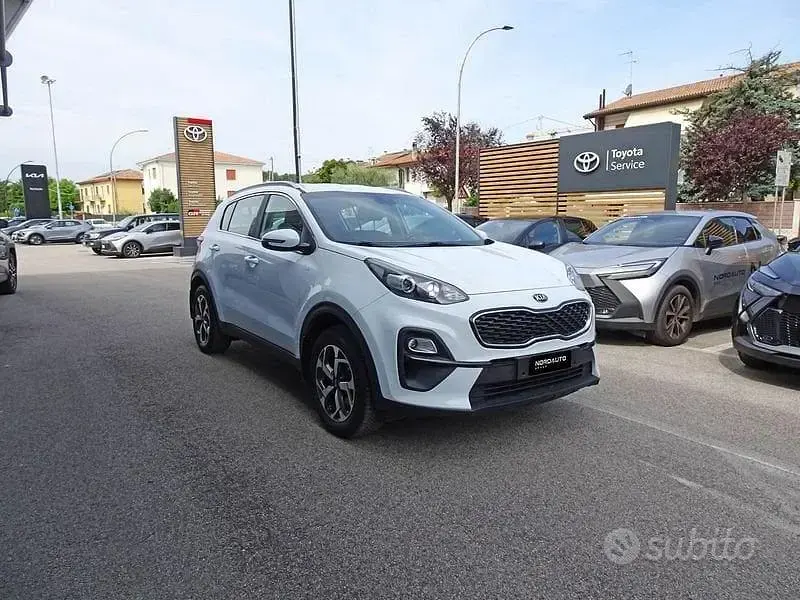 Usata Kia Sportage Style 132 CV (97 kW) 2021 Bianco SUV