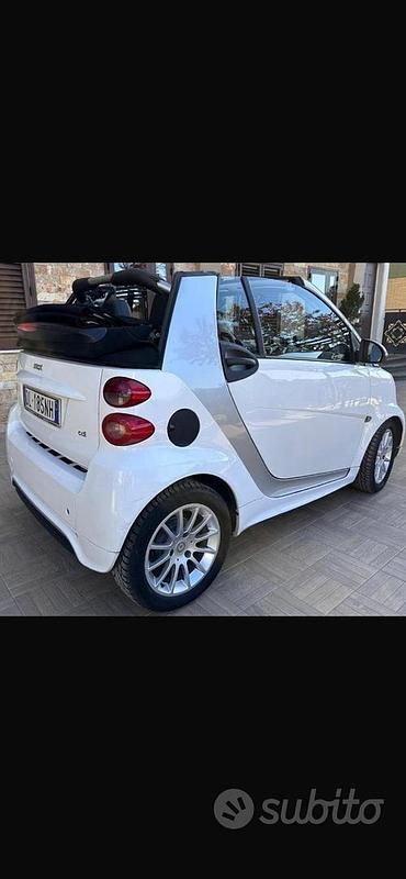 Usata Smart ForTwo Cabrio Pure 45 CV (33 kW) 2007 Bianco Cabrio