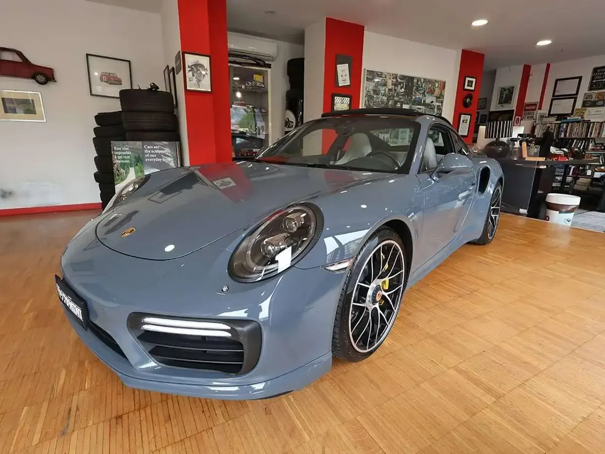Usata Porsche 991 581 CV (427 kW) 2018 Blu graffite metallizzato Coupé