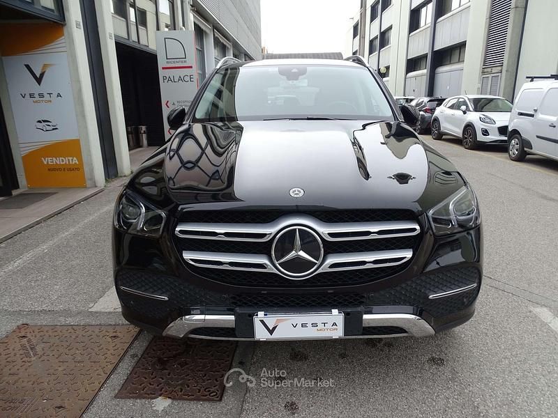 Usado Mercedes GLE300 245 CV (180 kW) 2020 Negro SUV