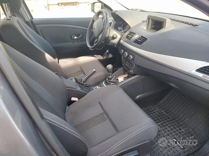 Usata Renault Mégane 110 CV (80 kW) 2011 Berlina