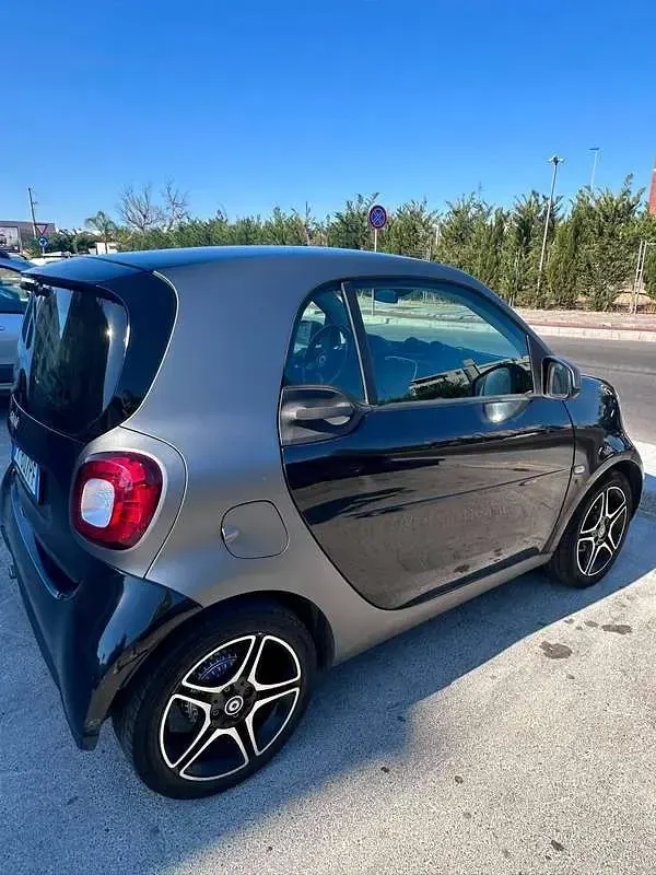 Usata Smart ForTwo Coupé Passion 90 CV (66 kW) 2018 Nero Coupé
