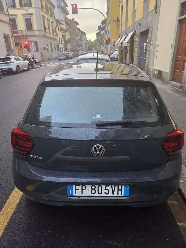 Usata VW Polo Trendline 65 CV (47 kW) 2018 Grigio Utilitaria