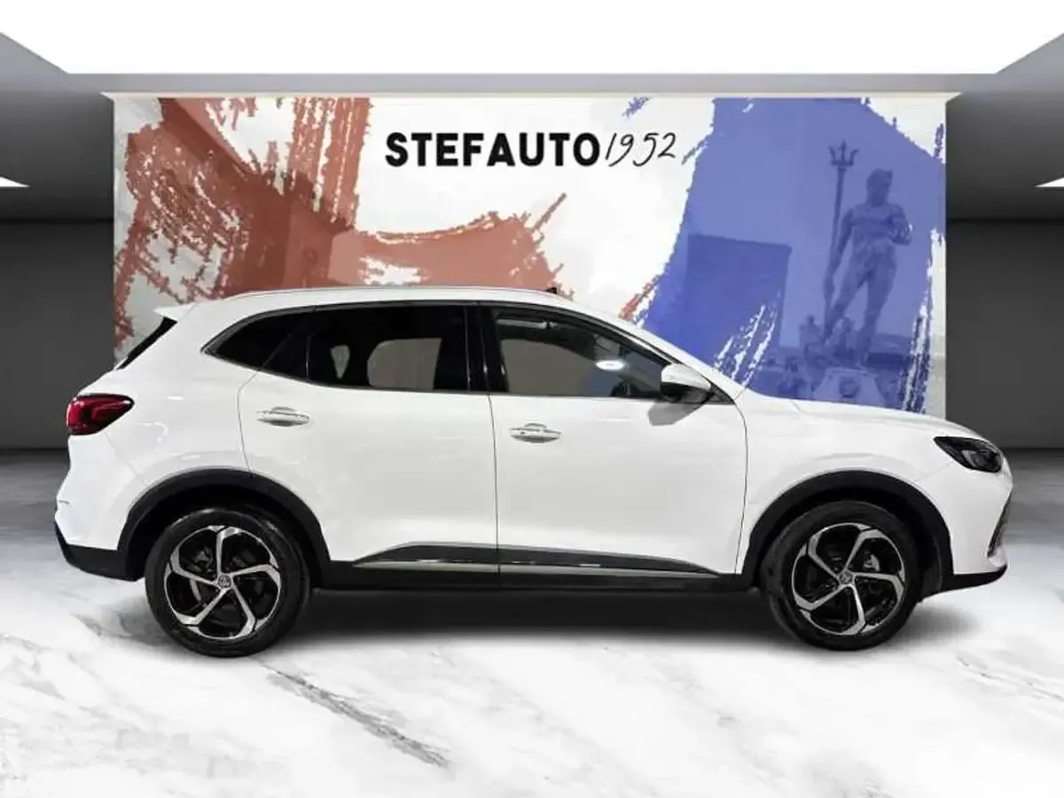 Usata MG HS Luxury 162 CV (119 kW) 2024 Bianco SUV