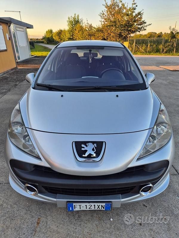Usata Peugeot 207 88 CV (64 kW) 2006 Grigio Berlina
