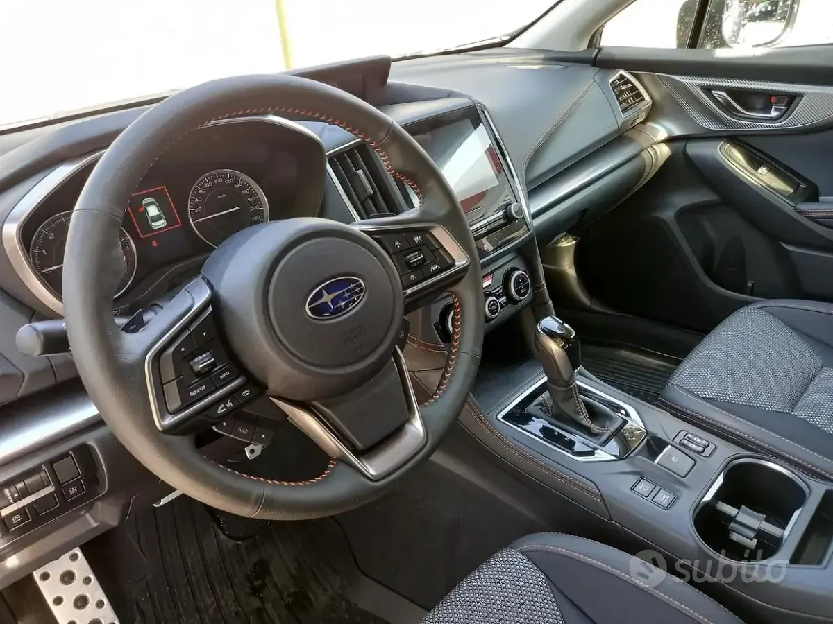 Usata Subaru XV Premium 114 CV (83 kW) 2023 Grigio SUV