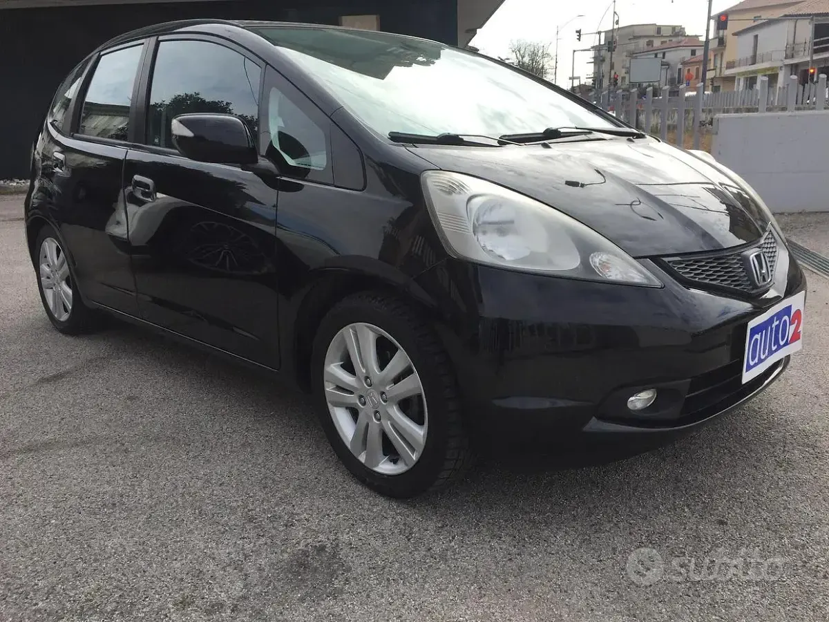 Usata Honda Jazz Executive 90 CV (66 kW) 2009 Nero Utilitaria