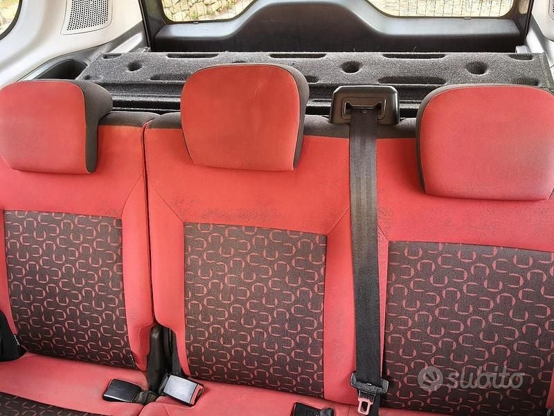 Usata Fiat Doblò 120 CV (88 kW) 2012 Nero Monovolume