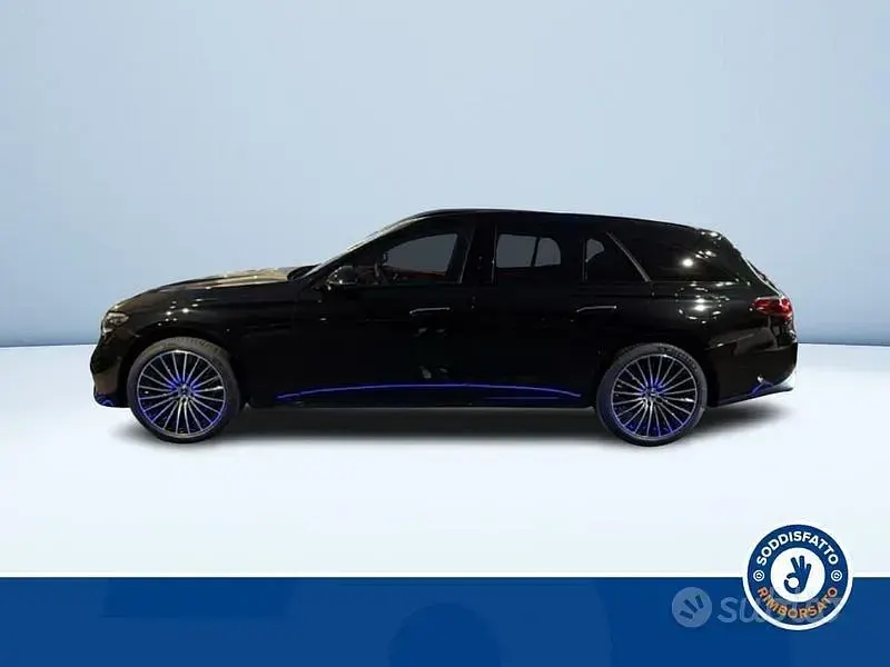 Nuova Mercedes E300 2026 Nero Station wagon