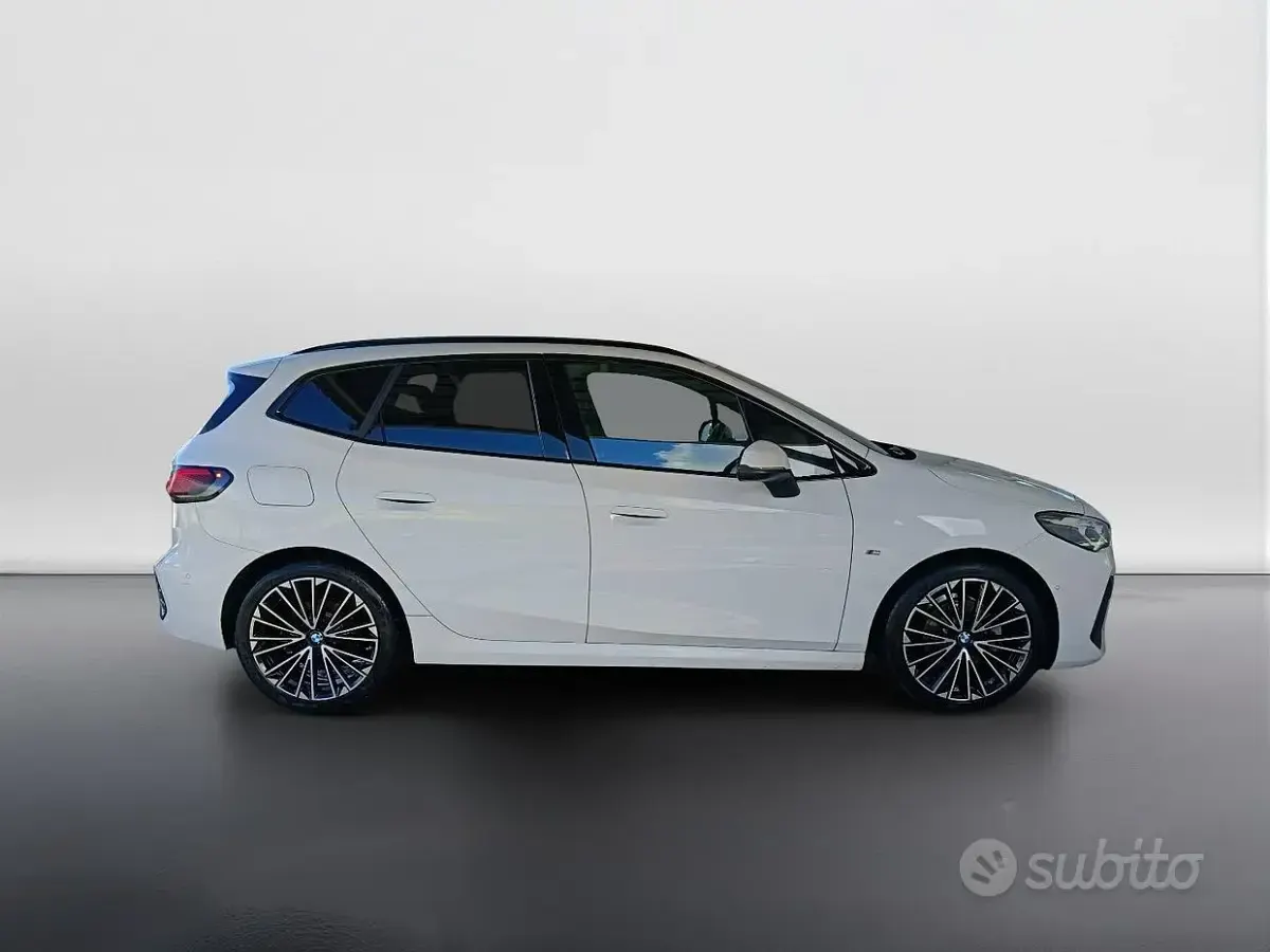 Usata BMW 218 Performance 150 CV (110 kW) 2025 Station wagon