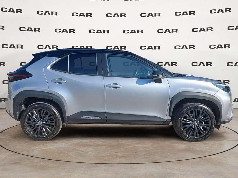 Usata Toyota Yaris Cross 116 CV (85 kW) 2023 Argento SUV