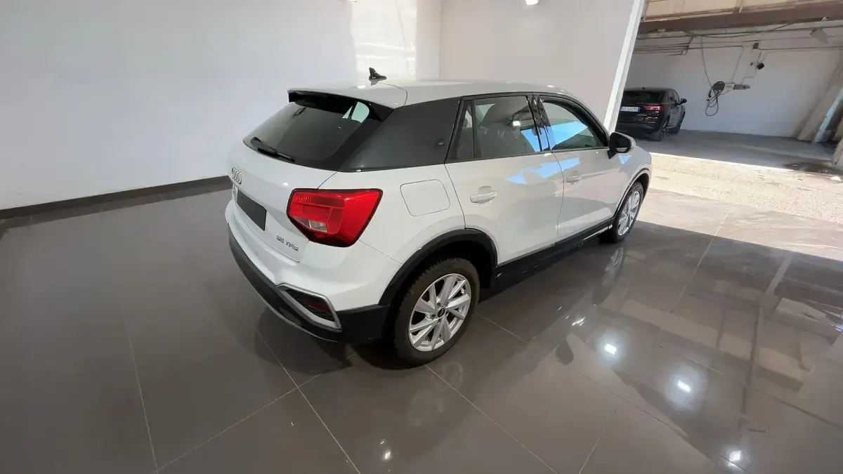 Usata Audi Q2 Advanced Plus 150 CV (110 kW) 2023 Bianco SUV