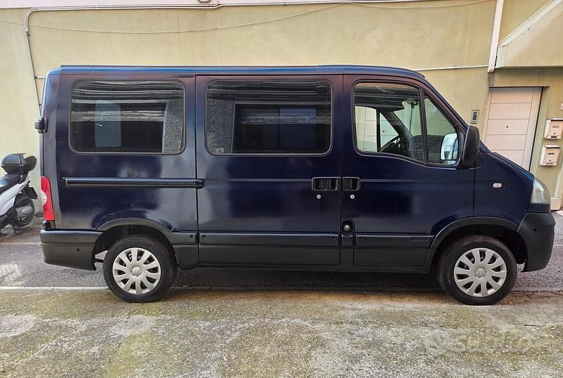 Usata Opel Movano 90 CV (66 kW) 2004 Monovolume
