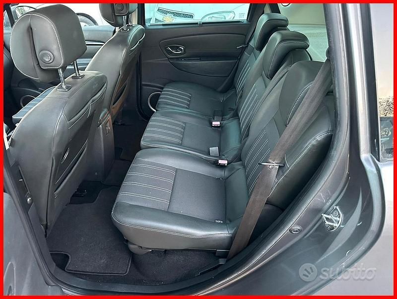 Usata Renault Scénic III Bose Edition 110 CV (80 kW) 2012 Grigio Monovolume