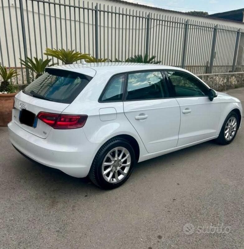 Usata Audi A3 Sportback 110 CV (80 kW) 2015 Bianco Utilitaria