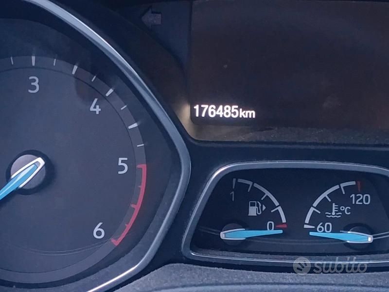 Usata Ford Focus Titanium S 150 CV (110 kW) 2015 Grigio Station wagon