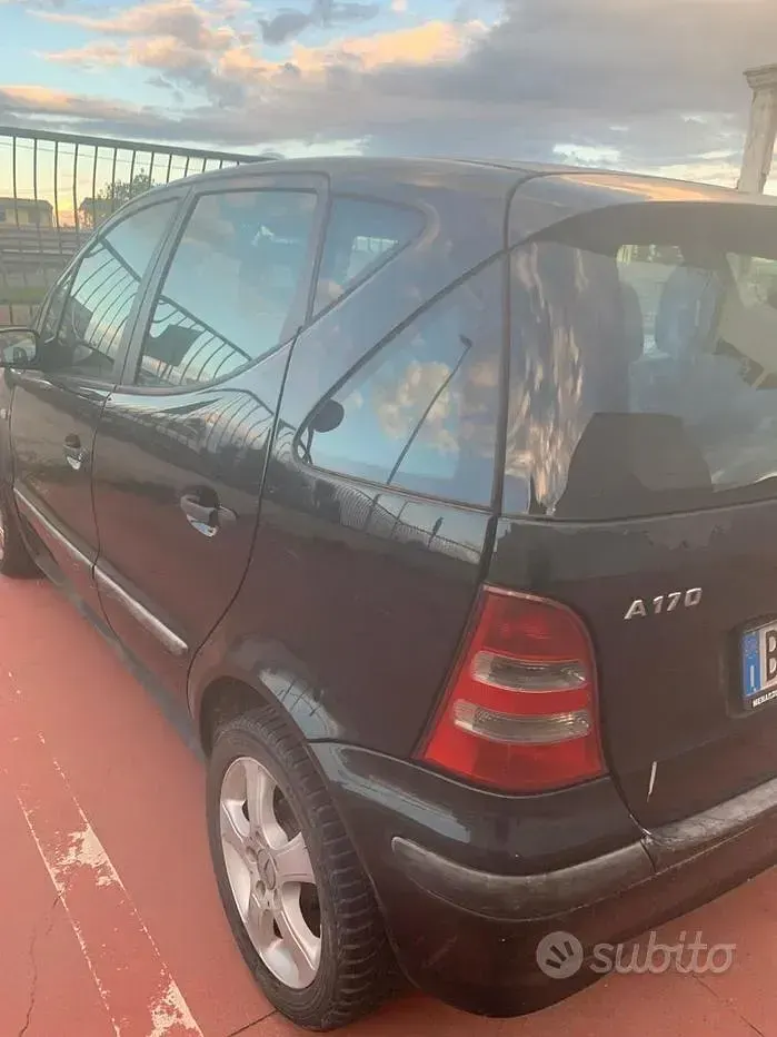 Usata Mercedes A170 95 CV (69 kW) 2002 Nero Utilitaria