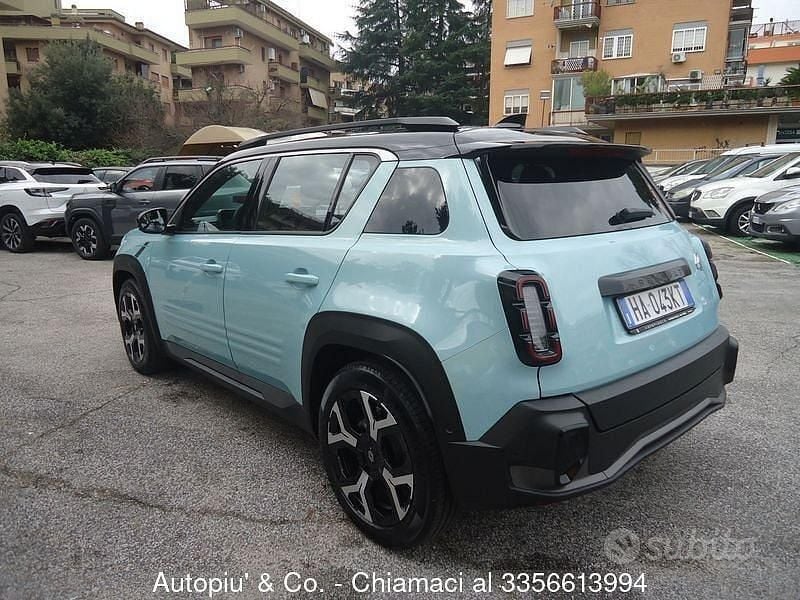 Usata Renault 4 E-Tech Komfort 110 kW (150 CV) 2025 Verde SUV