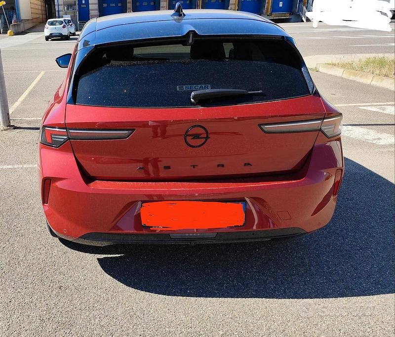 Usata Opel Astra 130 CV (95 kW) 2023 Utilitaria