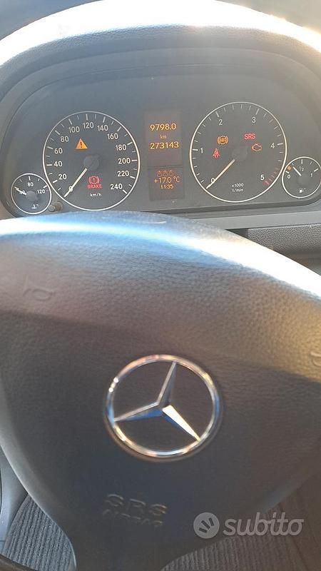 Begagnad Mercedes A160 Classic 82 HK (60 kW) 2006 Sedan