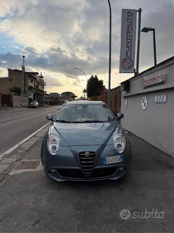 Usata Alfa Romeo MiTo Distinctive 120 CV (88 kW) 2011 Grigio Utilitaria