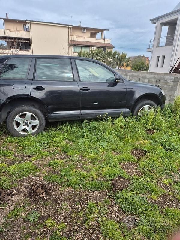 Begagnad VW Touareg 2005 Svart SUV