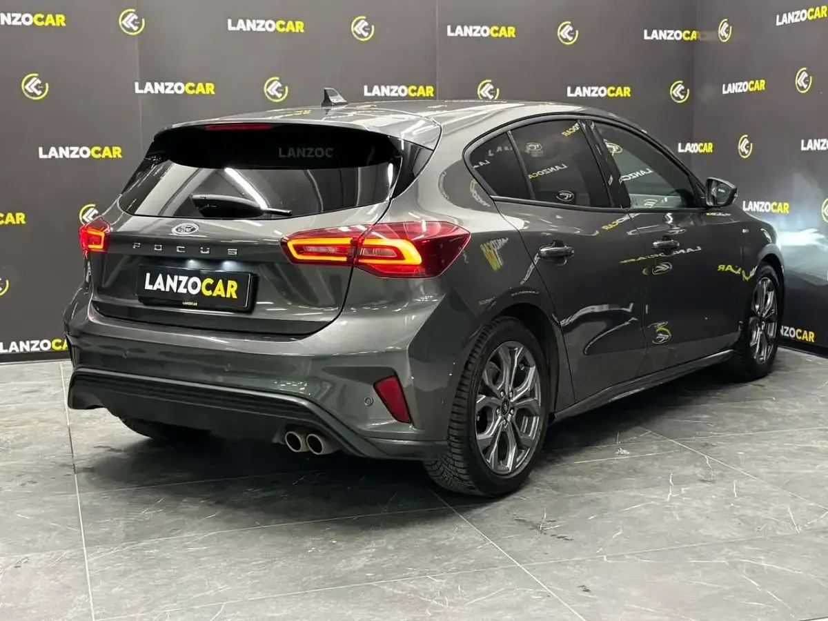 Usata Ford Focus ST-Line 125 CV (91 kW) 2024 Grigio Berlina