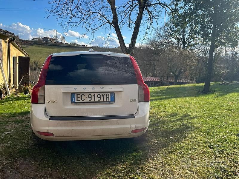 Usata Volvo V50 2011 Bianco Station wagon