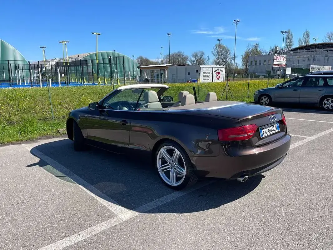 Usata Audi A5 Cabriolet Ambiente 239 CV (175 kW) 2010 Marrone Cabrio