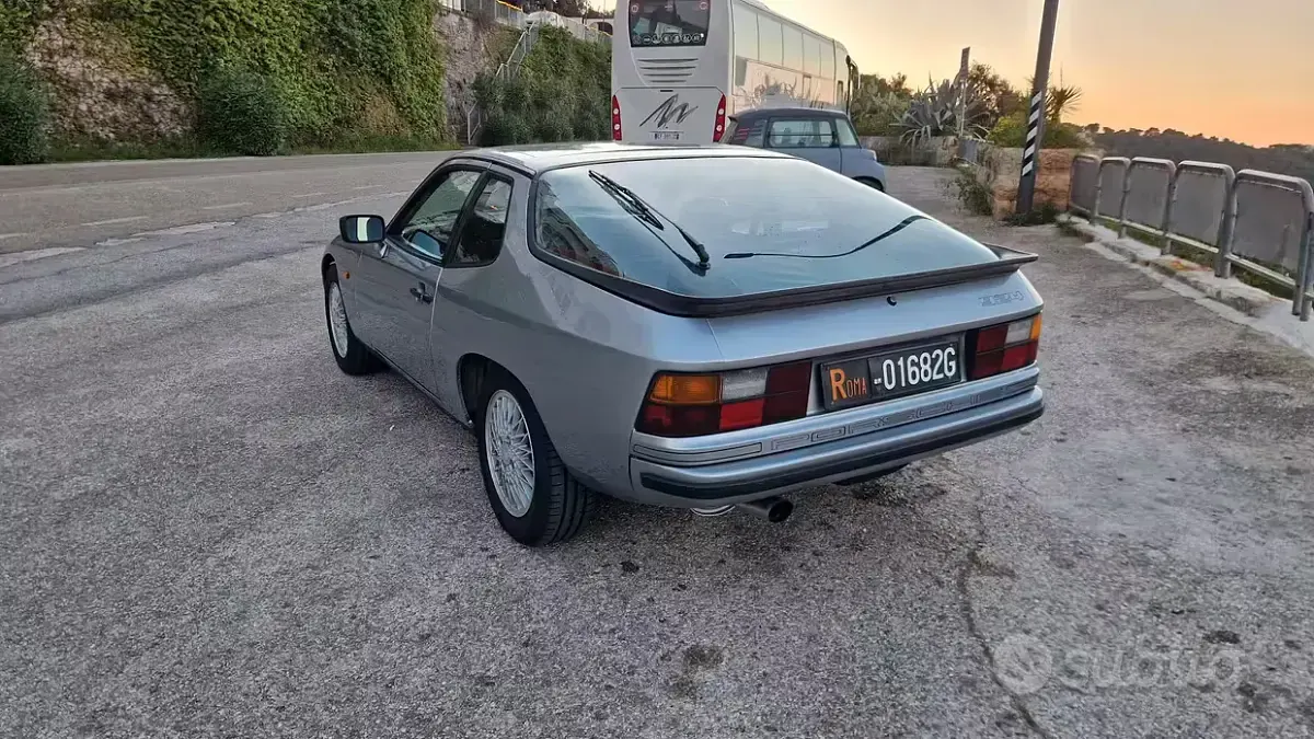 Usata Porsche 924 125 CV (91 kW) 1984 Grigio Coupé
