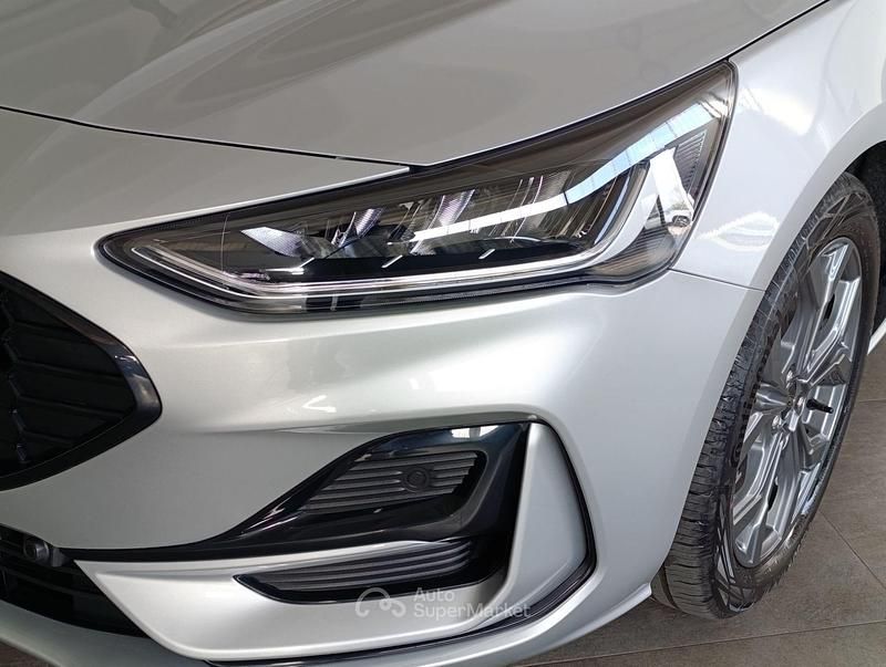 Usata Ford Focus ST-Line 125 CV (91 kW) 2022 Argento Station wagon