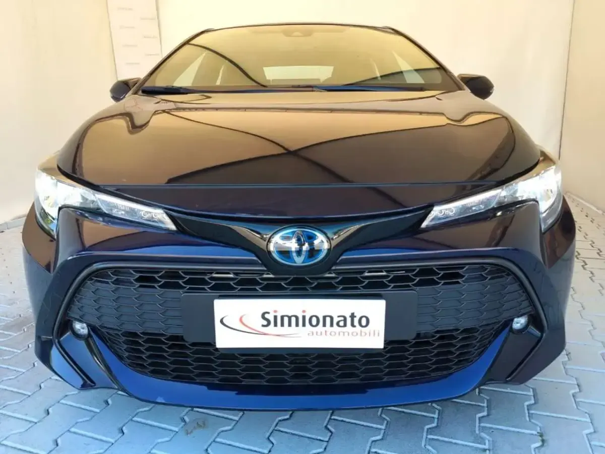 Usata Toyota Corolla Business Edition 98 CV (72 kW) 2022 Blu Berlina