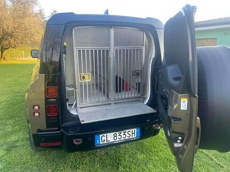 Usado Land Rover Defender S 339 HP (249 kW) 2023 SUV