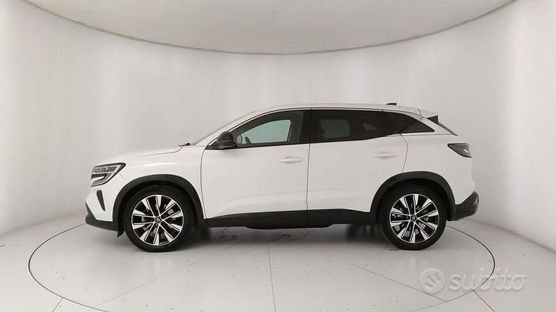 Usata Renault Austral Techno 200 CV (147 kW) 2023 Bianco SUV